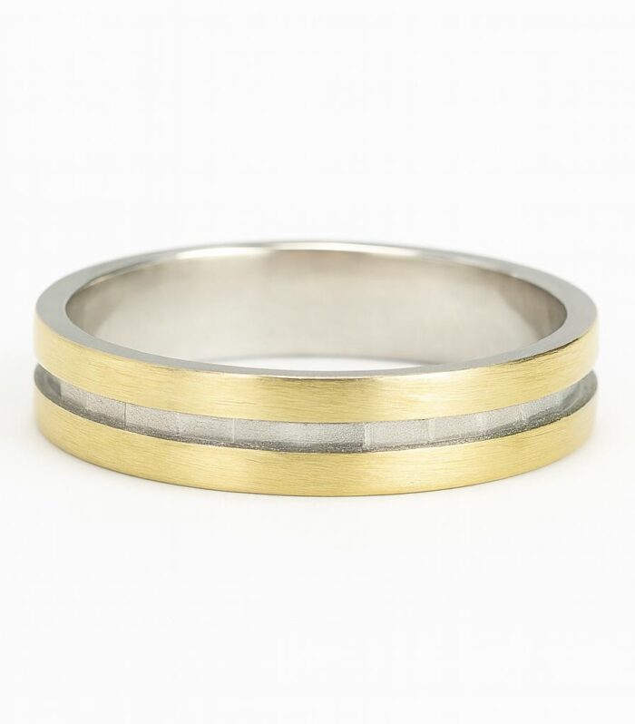 Gold wedding band