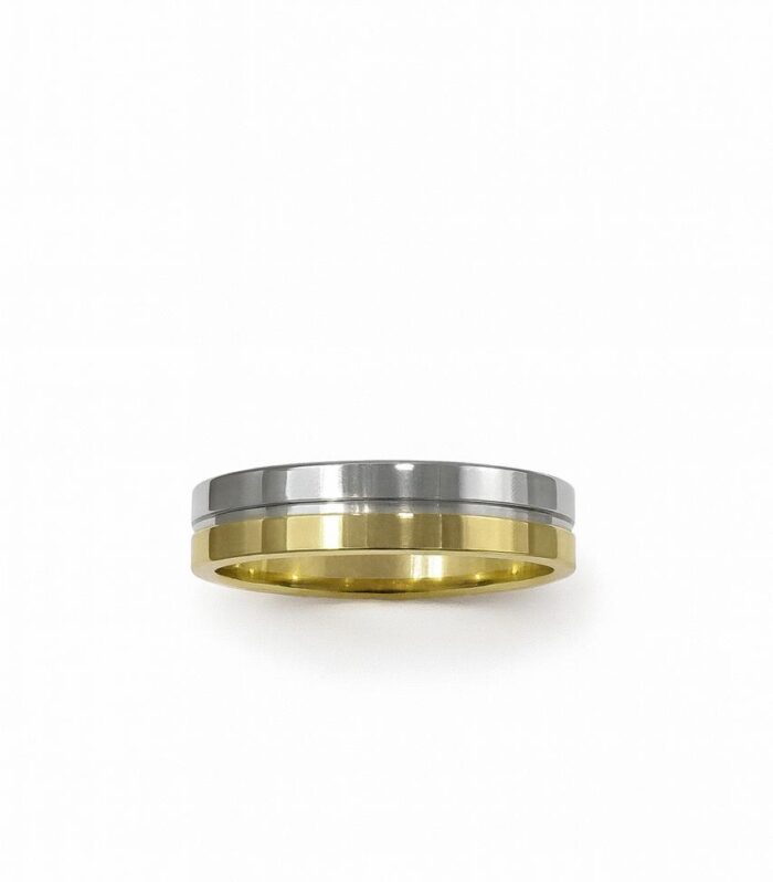 Gold wedding band