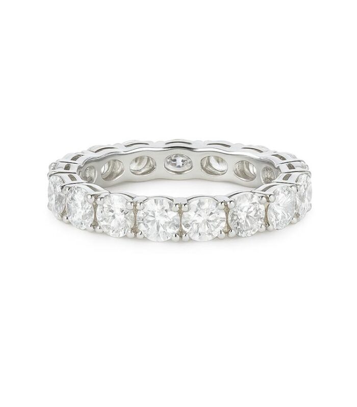 Diamond wedding band