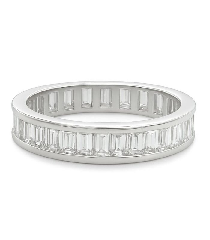 Diamond wedding band