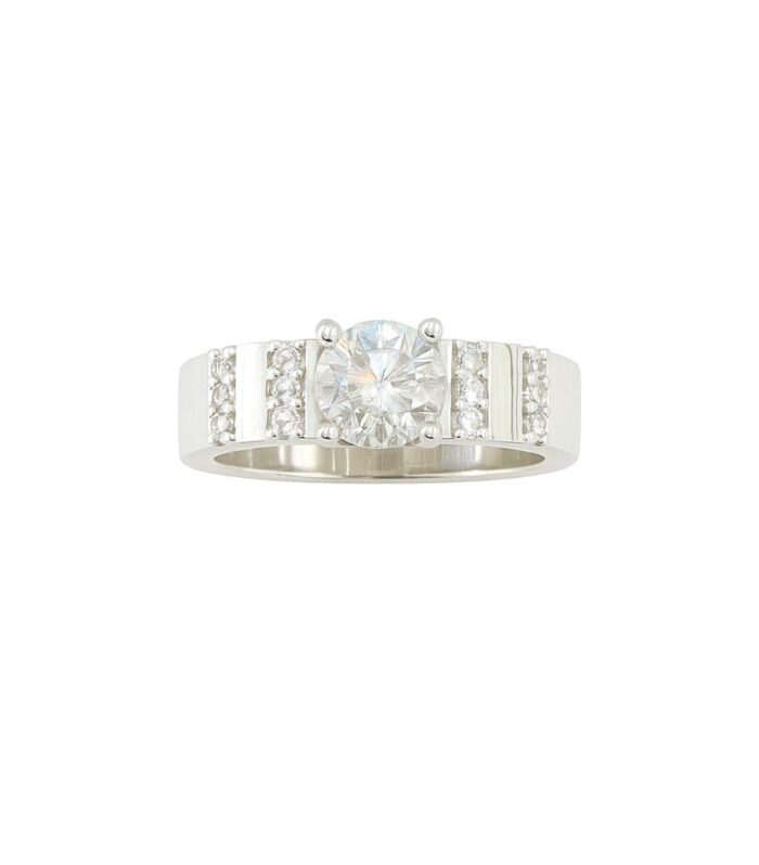 Diamond solitaire