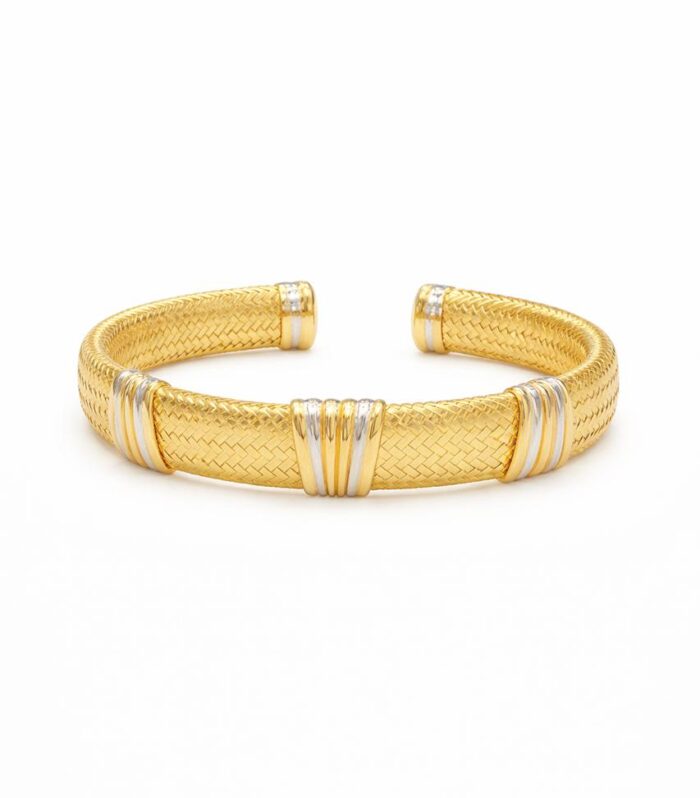 Gold bangle