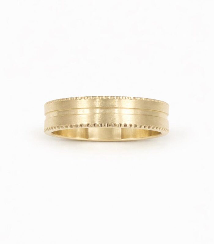 Gold wedding band