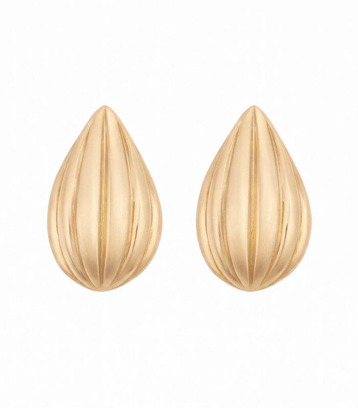 Gold earrings