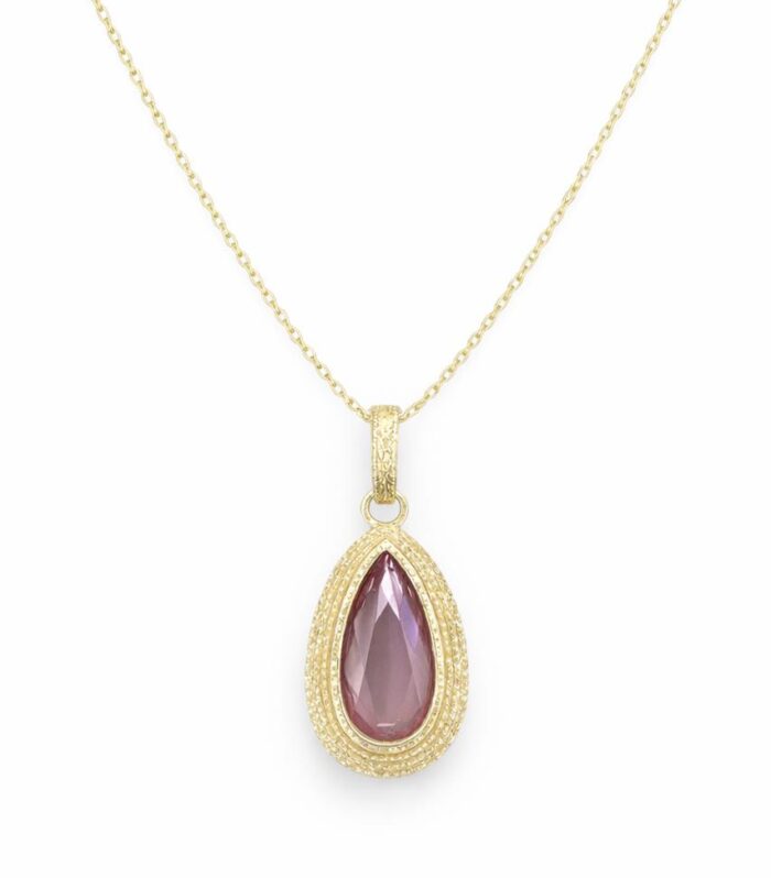 Gold pendant