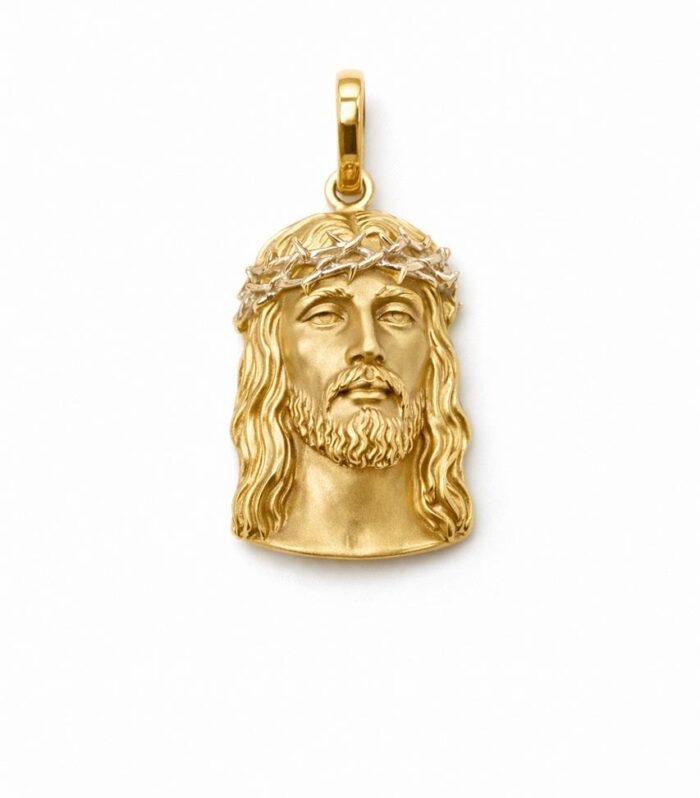 Gold pendant