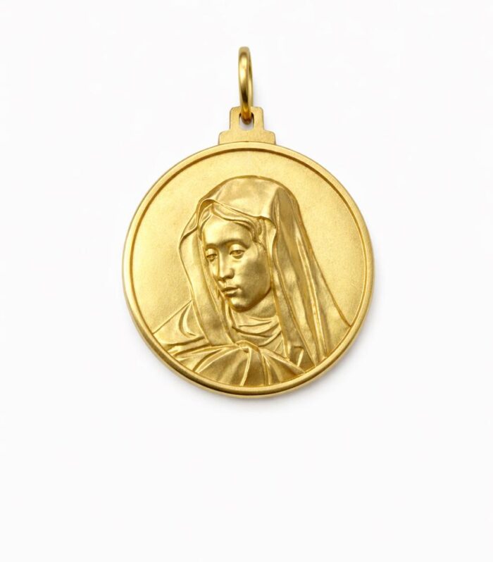 Gold pendant